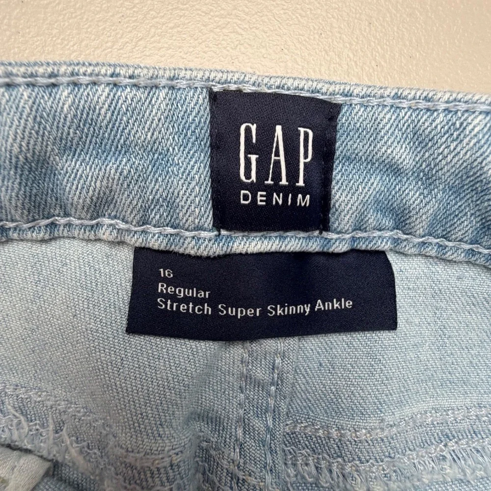 Gap Kids Girls Size 16 XXL 2 pairs of Jeans and a Hoodie Lot NWT